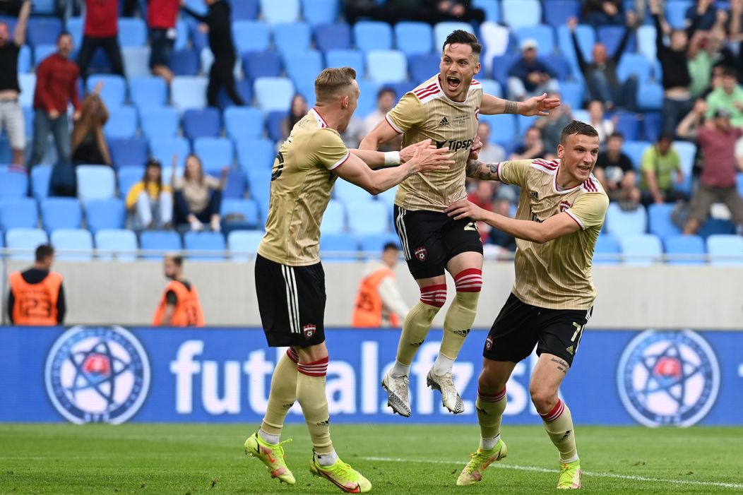 Do neba a do pekla: Spartak Trnava