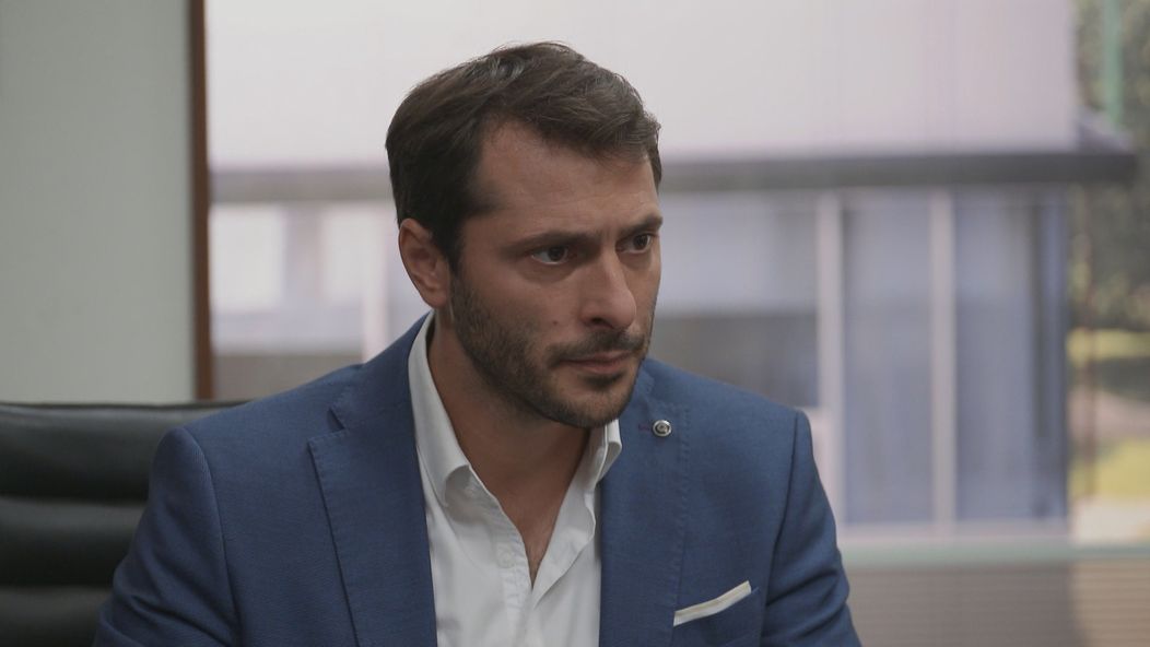 Alex nerozumie, prečo mu to Ema zatajila.