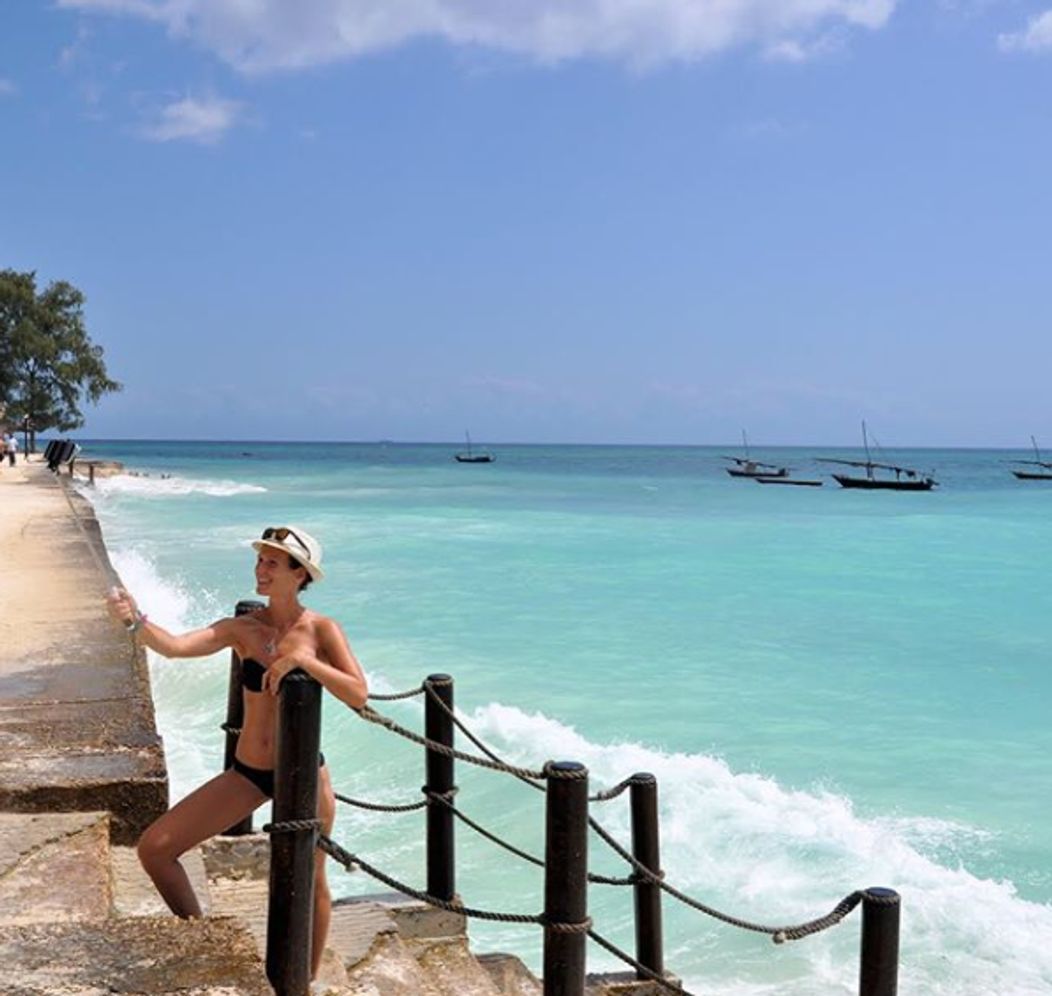 Lenka Debnárová na Zanzibare.