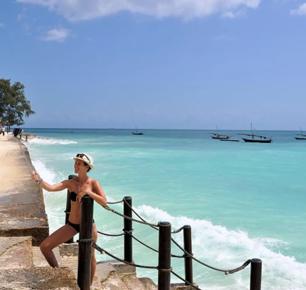 Lenka Debnárová na Zanzibare.