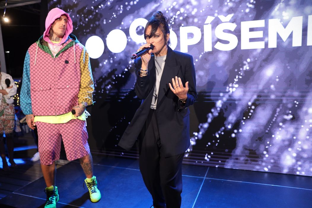 Jana Kirschner a Separ odpremiérovali svoju pesničku Povedz to nahlas