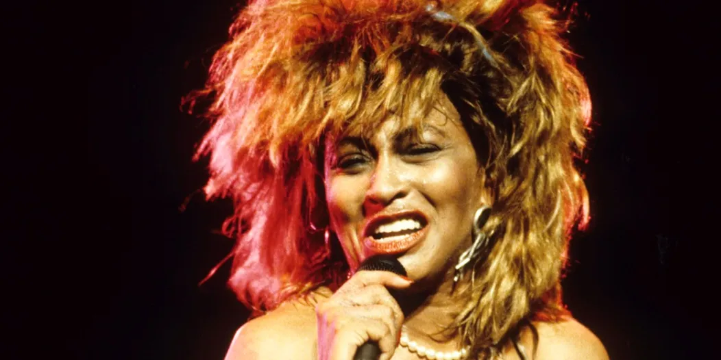 Zomrela Tina Turner.