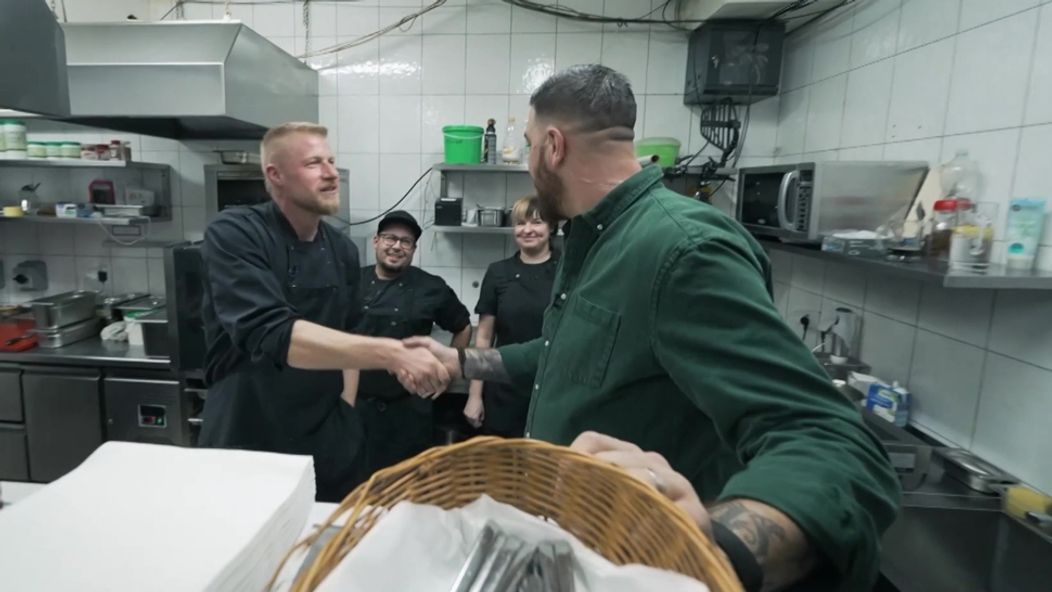 Na nože - Martin nečakane stretol v kuchyni starého známeho