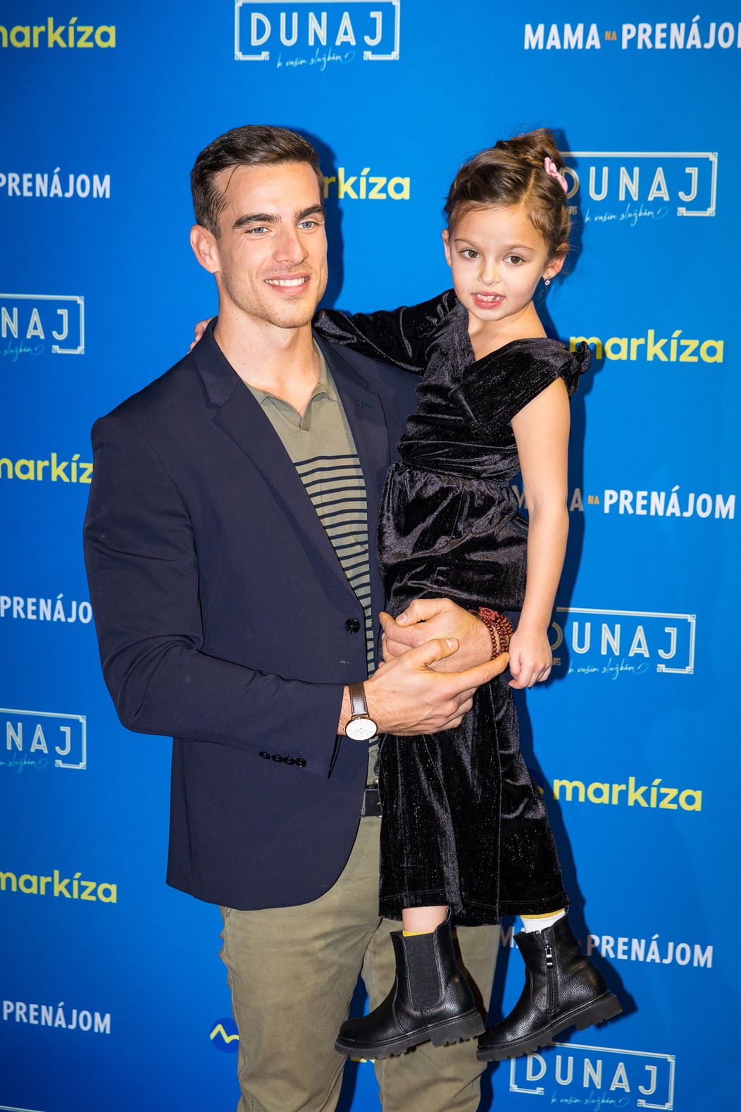 Adam Bardy, Larisa Mižigar