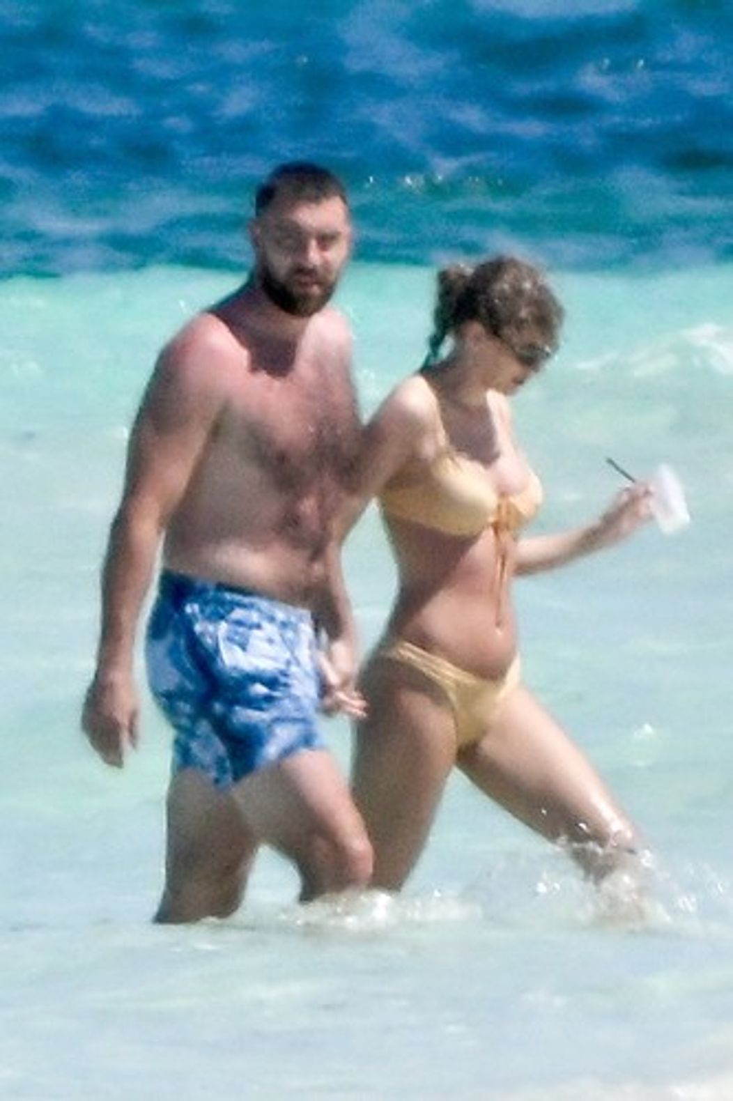 Taylor Swift a Travis Kelce na dovolenke na Bahamách