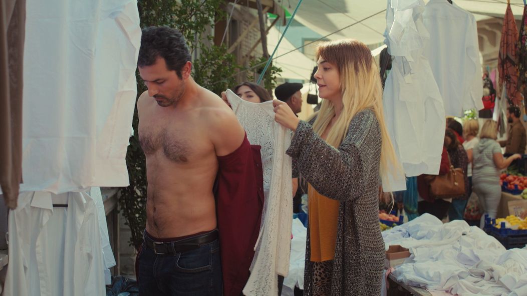 Sila ženy - Arif bez košele