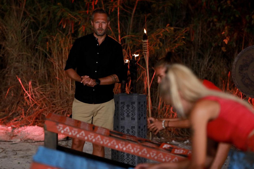 Survivor po desiatej kmeňovej rade a dueli s Andreou opustila Pavlína.