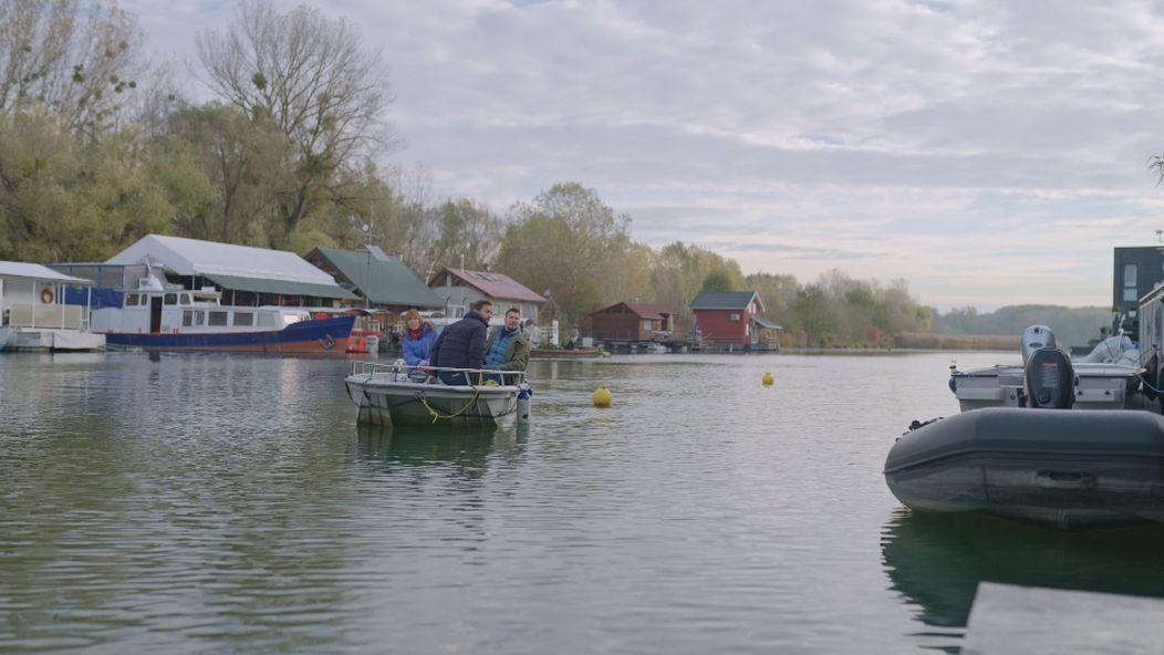 Roman si založil novú rodinu a Nikol nikdy nevyhľadal.