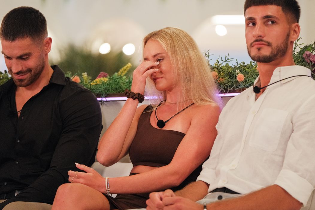 Po príchode bombshellov Adama a Lukáša a novom recouplingu nastal zvrat.