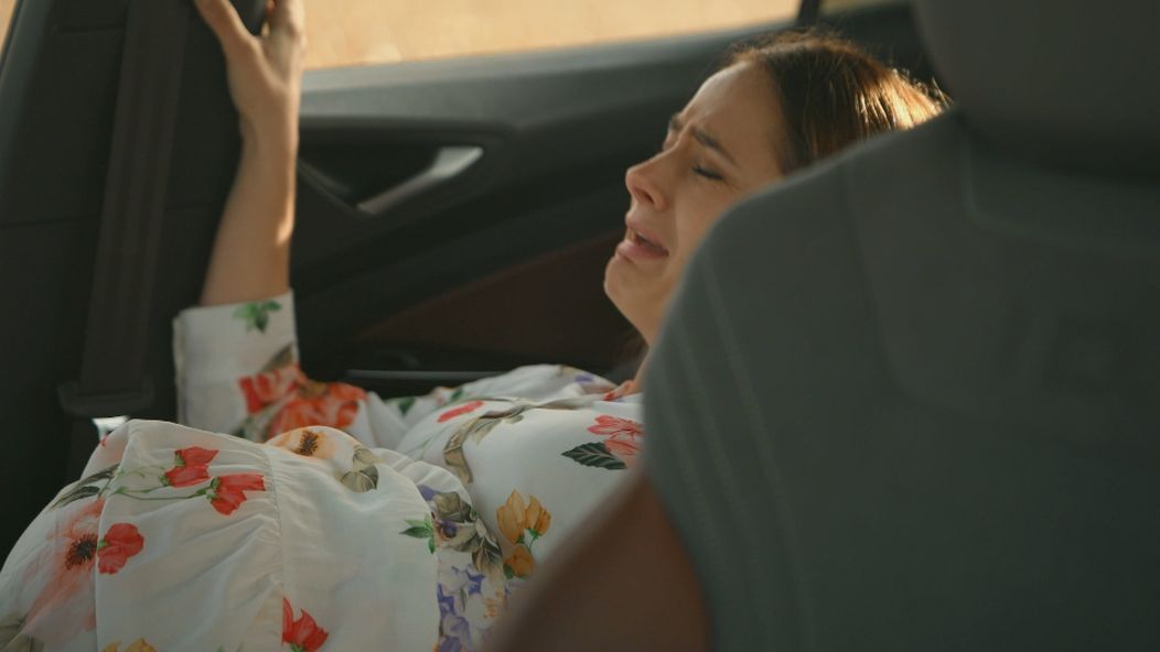 Natália Hatalová ako mladá rodička v seriáli Mama na prenájom