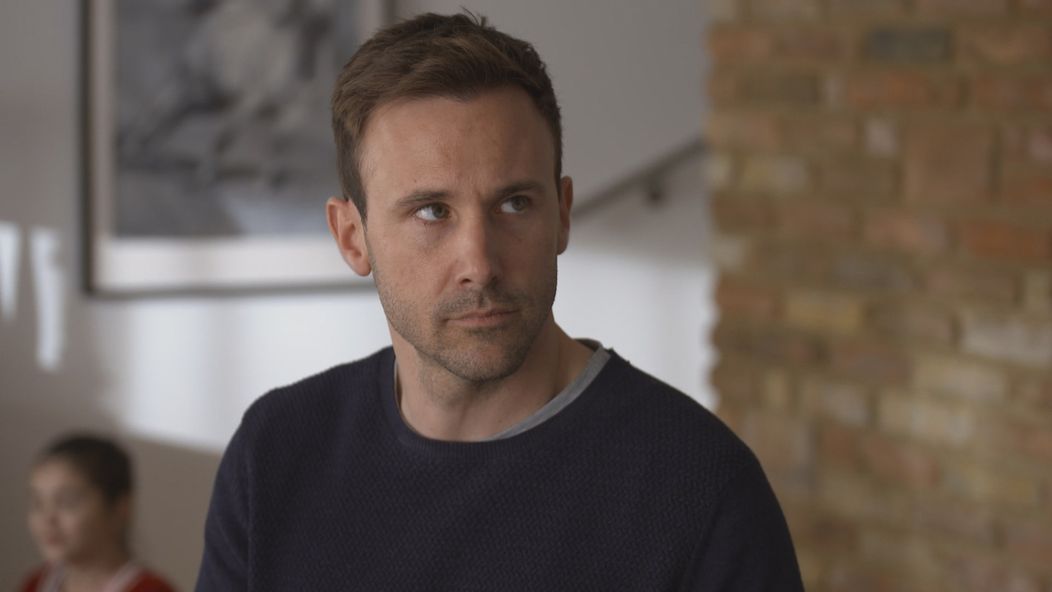 Ani Tomáš nečakal, že Noro príde domov.