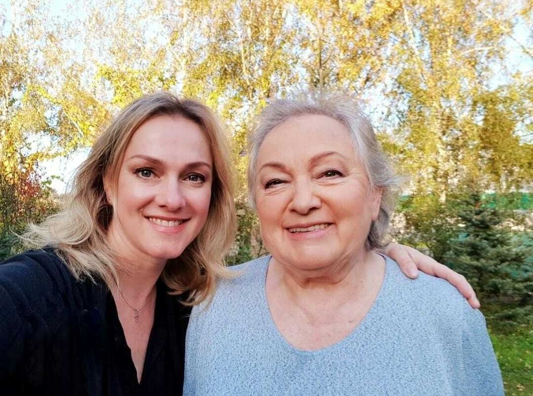 Monika Hilmerová s mamou.