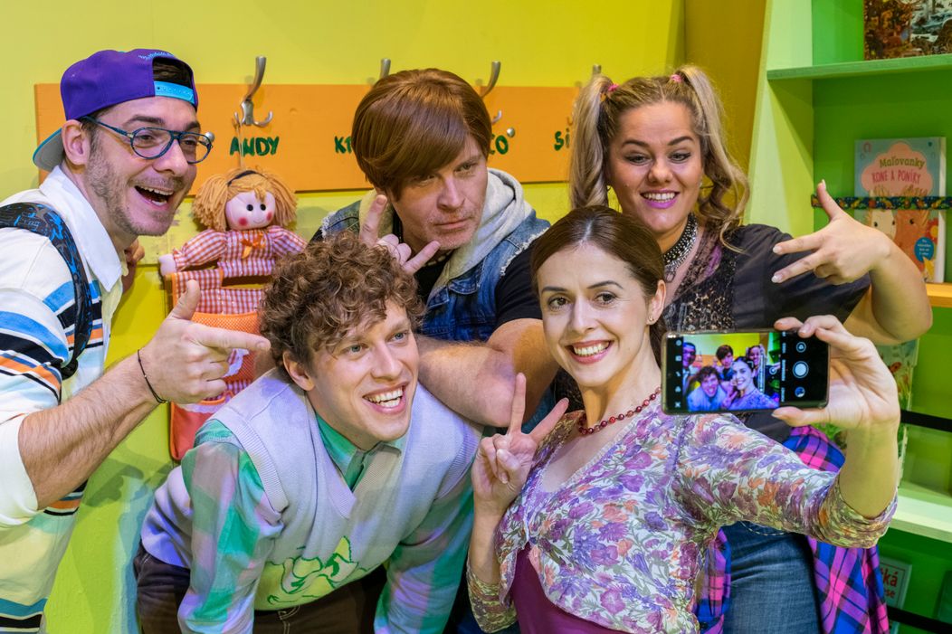 Dáš to! (V. Plevčík, J. Lieskovská, P. Plevčík, M. Ochránek, A. Somorovská)