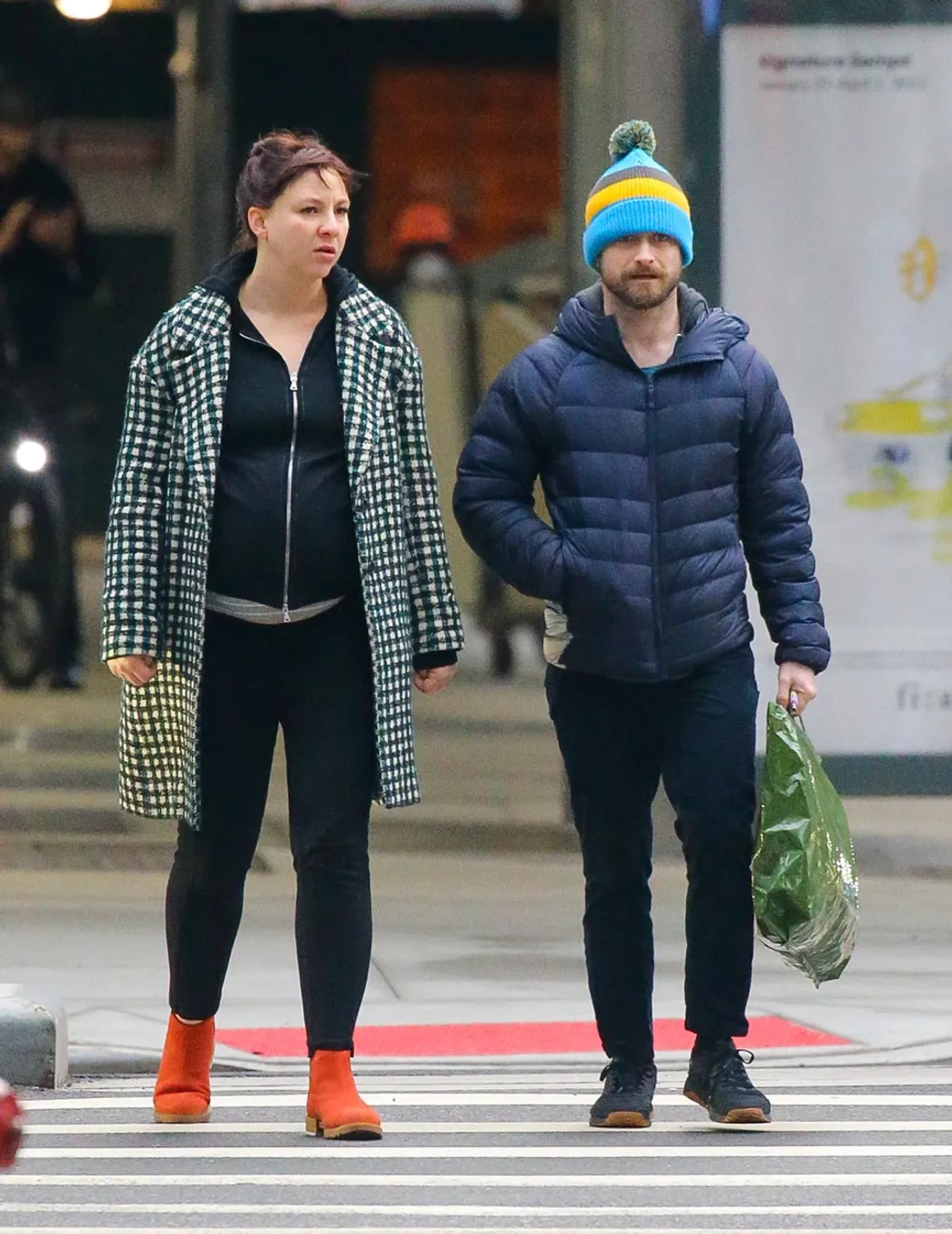 Erin Darke a Daniel Radcliffe v uliciach New Yorku