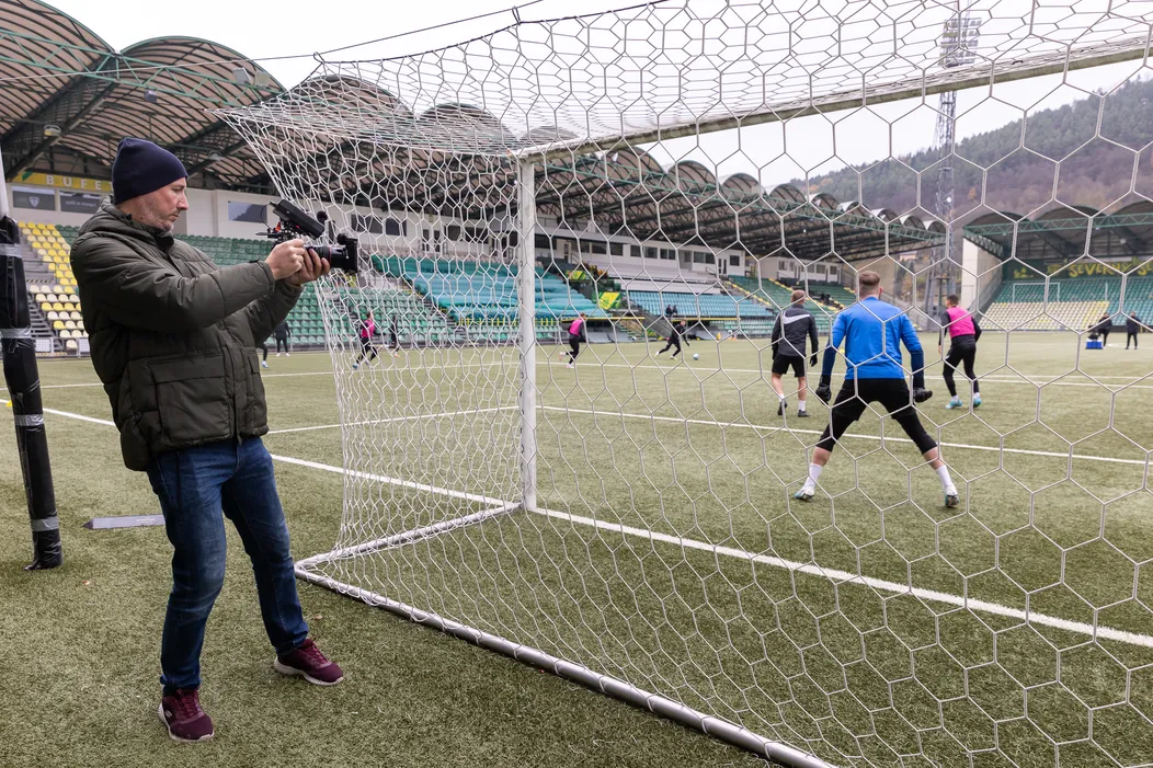 Zábery z nakrúcania dokumentárnej série Do neba a do pekla: Generácia Žilina