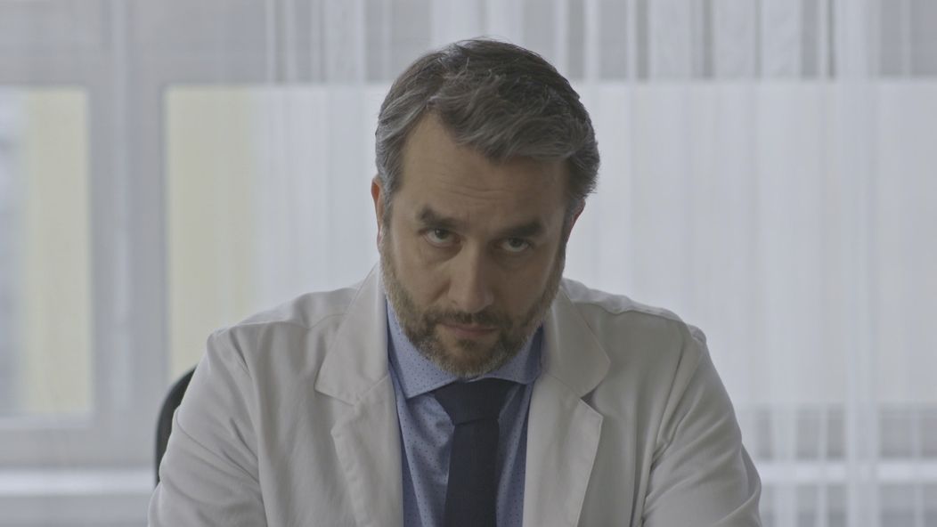 Vargu dostihne minulosť.