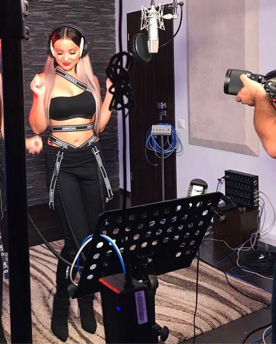 TWiiNSky nakrútili skvelý cover.