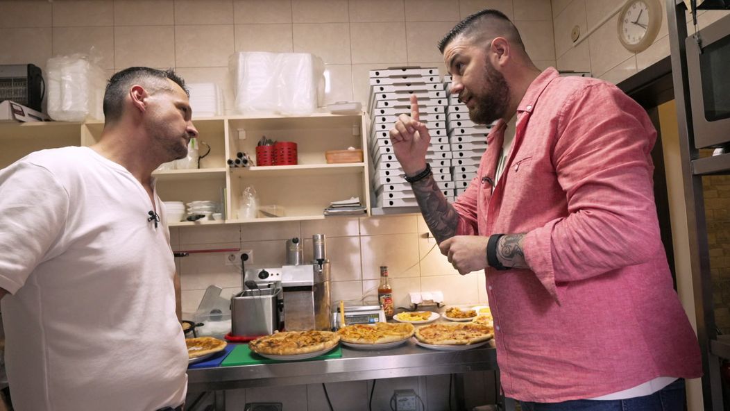Na nože - U zlatého tanku