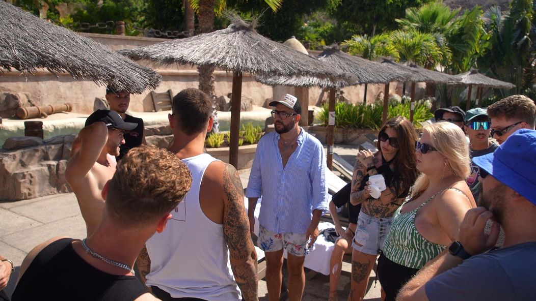 Lu a Adam Sedro sa vracajú na Love Island