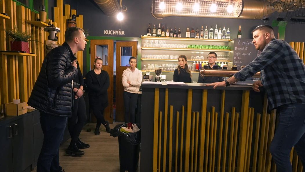 Na nože - Sergei sa pustil do Alexa