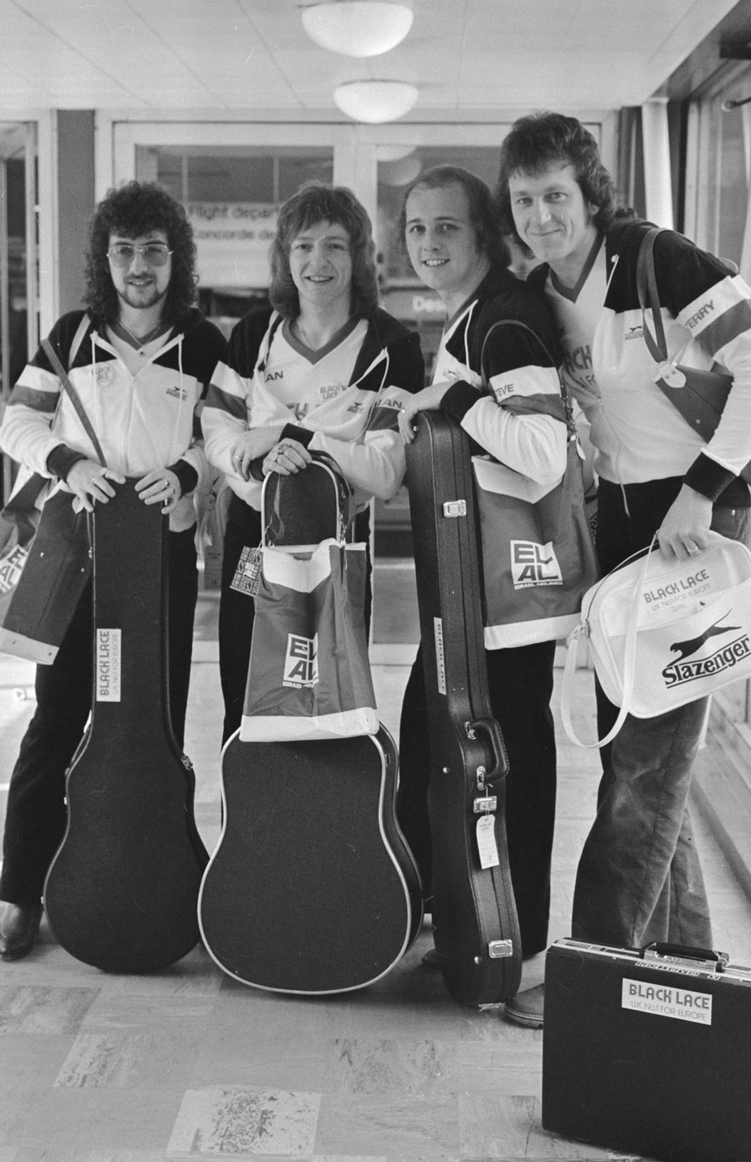 Vo veku 70 rokov nečakane zomrel spevák Colin Gibb z kapely Black Lace
