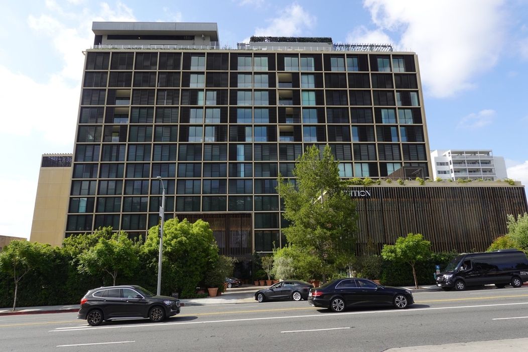 Miesto, kde okradli Lily Collins