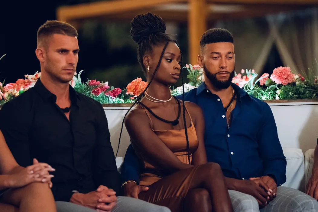 Dejv, Tina, Jacob