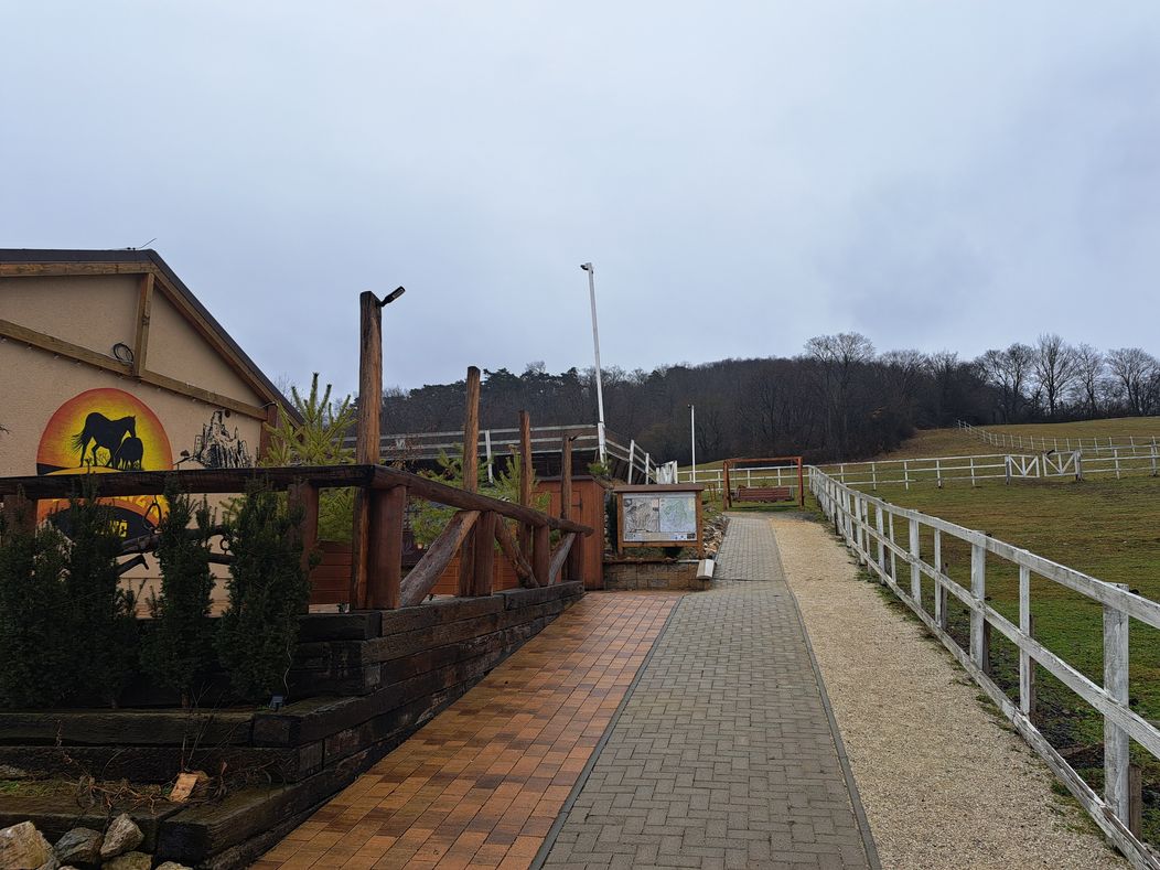 Naša návšteva na ranči Bonanza z prvej epizódy 5. série Na nože