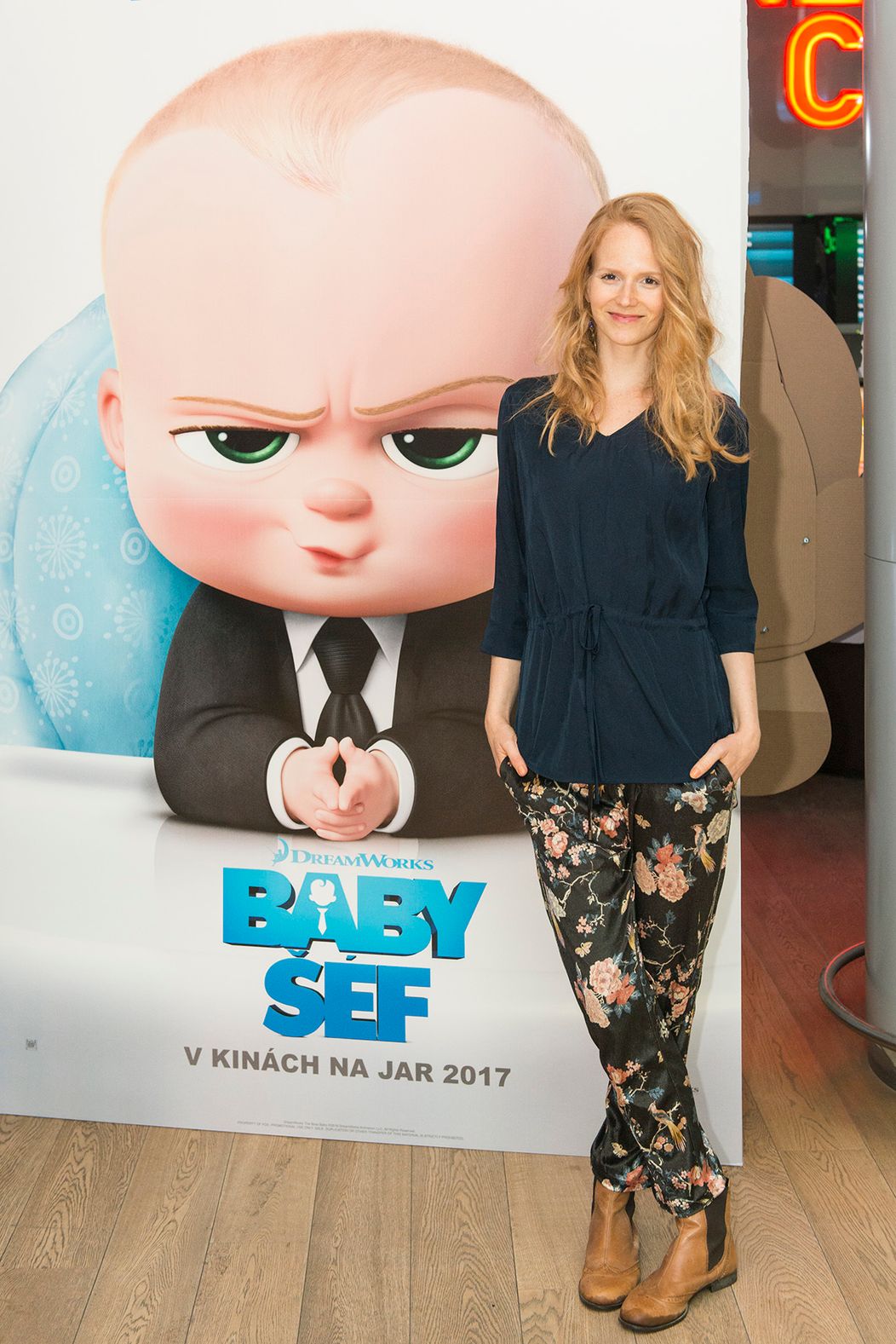 Herečka Eva Sakálová, Baby šéf premiéra