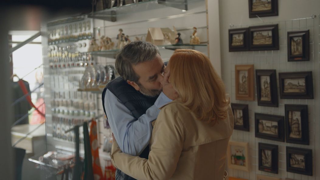 Beáta s Edom sa vášnivo pobozkali.