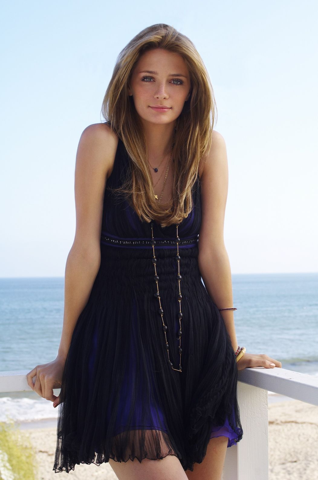Mischa Barton ako Marisa Cooper v O. C. California