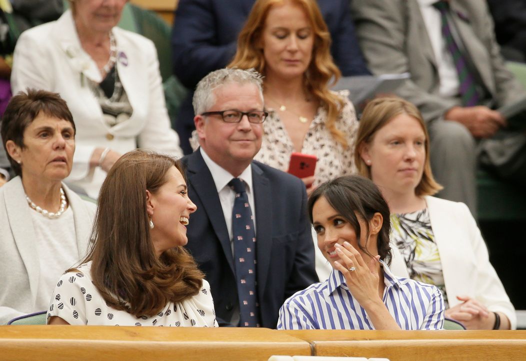 Kate Middleton (36) a Meghan Markle (36) na ženskom finále Wimbledonu.