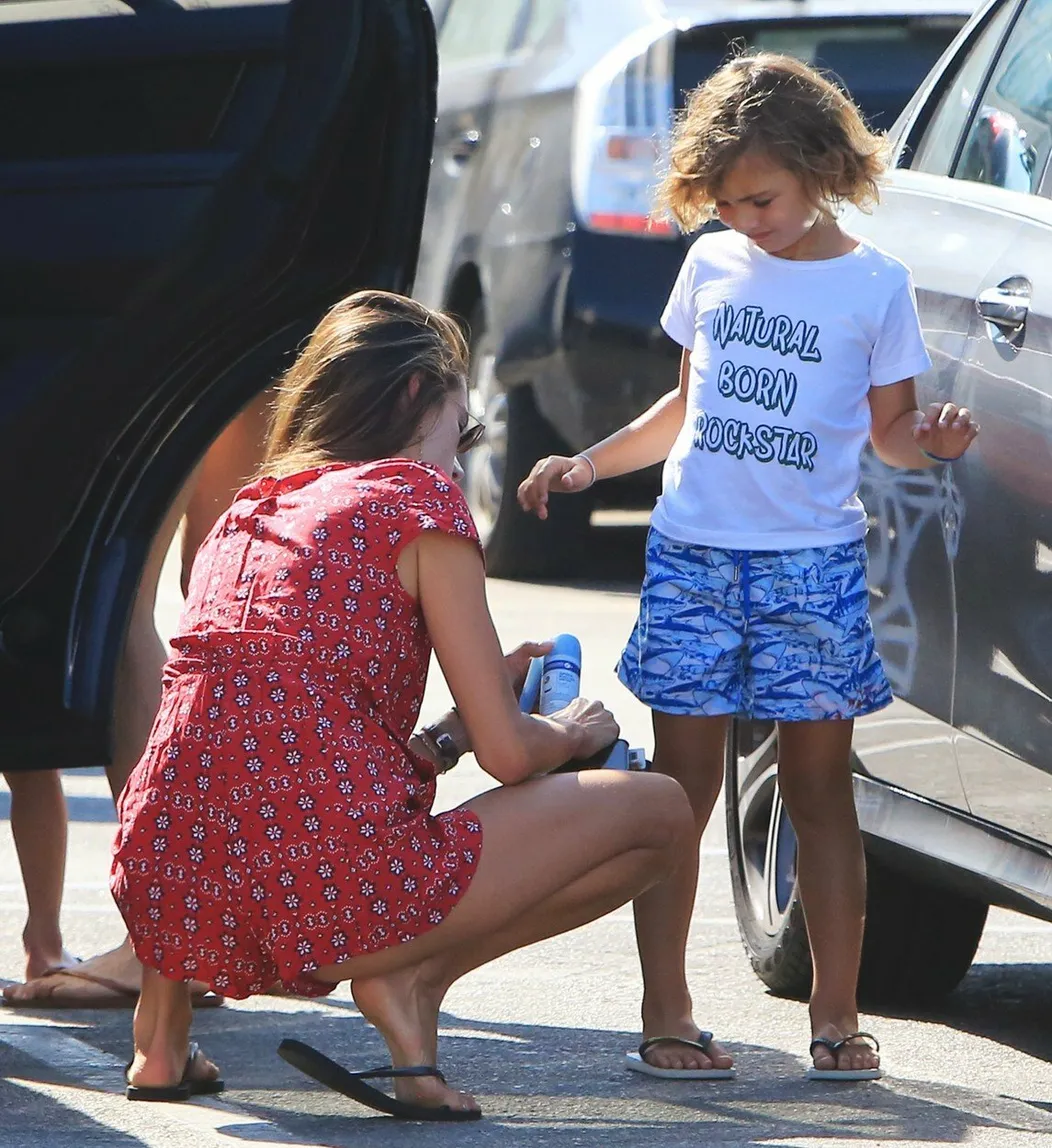 Alessandra Ambrosio ukázala viac, ako chcela. 
