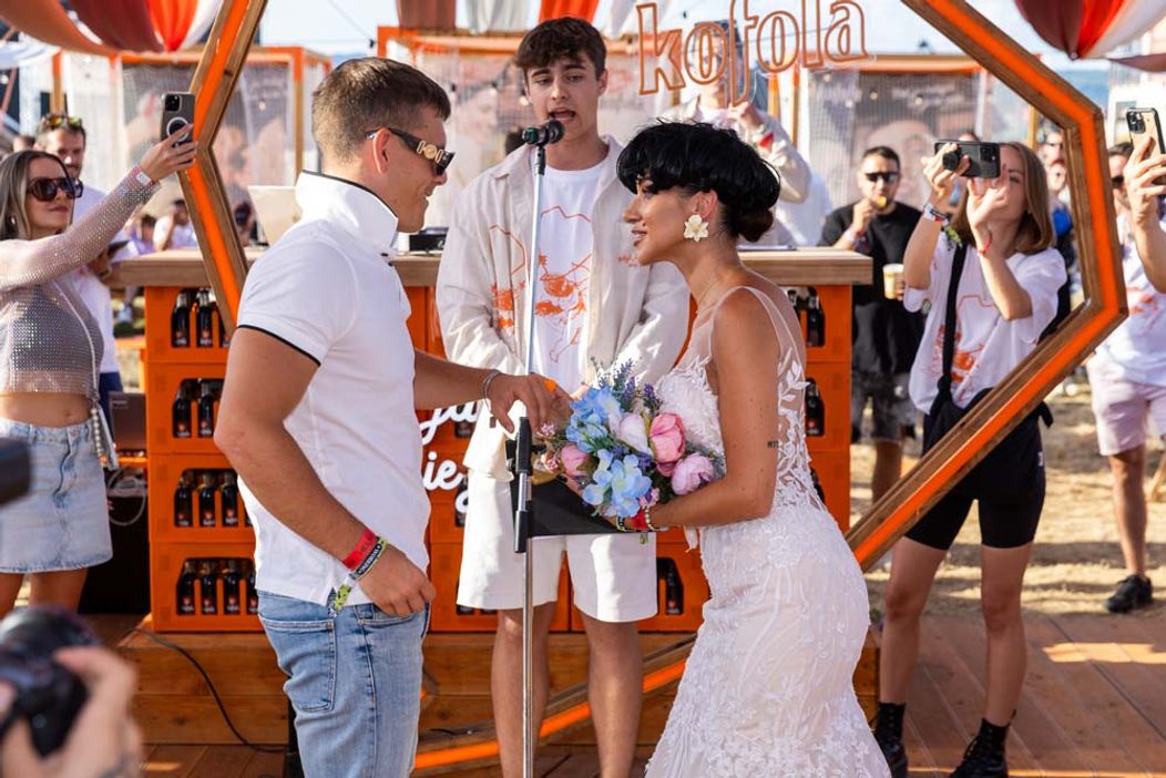 Jovinečko a Bianka pred oltárom