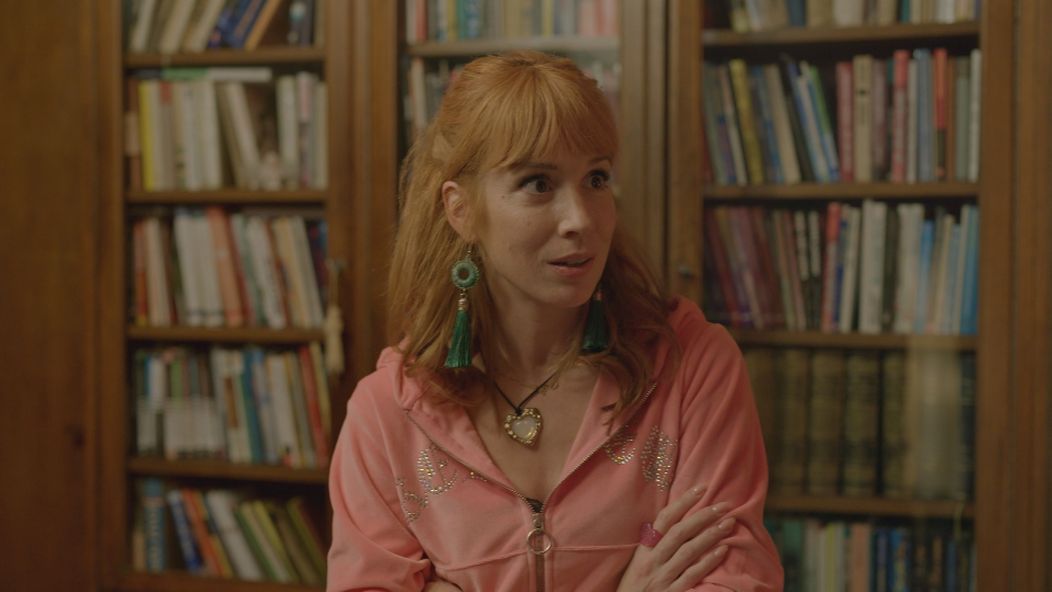 Adam (Kamil Mikulčík) sa postaral o to, aby mala Nikol (Táňa Pauhofová) prvú spomienku na nové bývanie peknú.