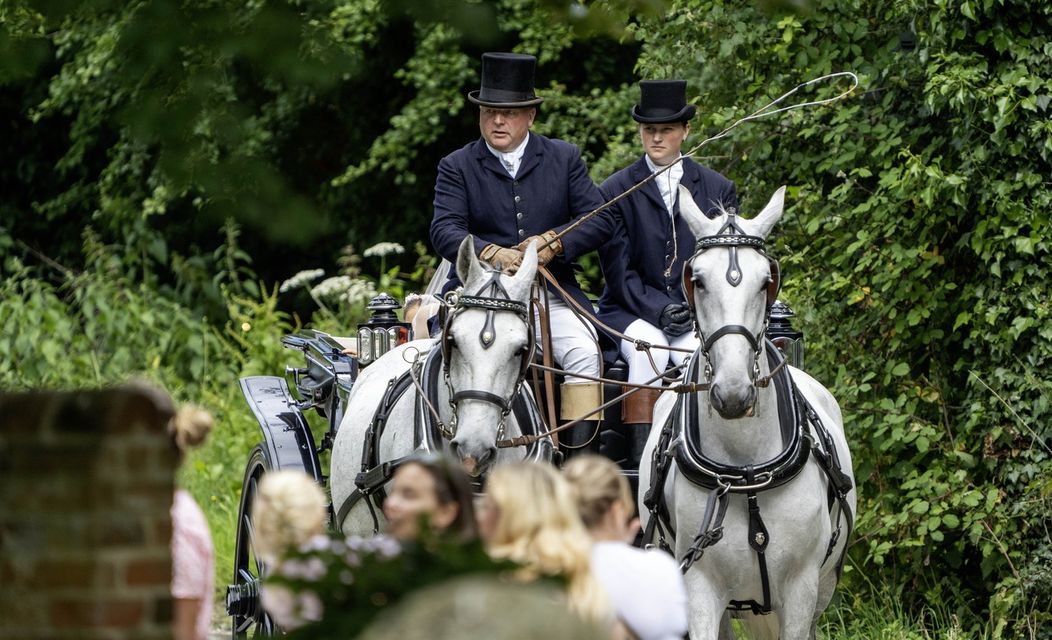 Herec z Lásky nebeskej, Thomas Brodie-Sangster, sa oženil