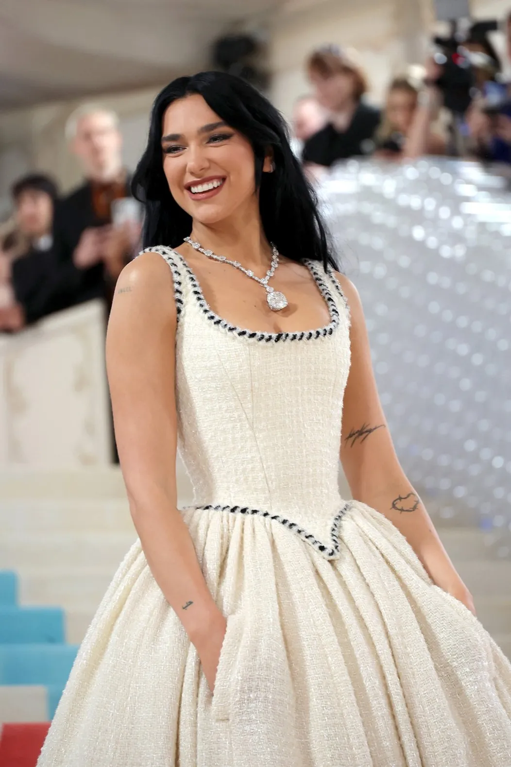 Dua Lipa na Met Gala 2023