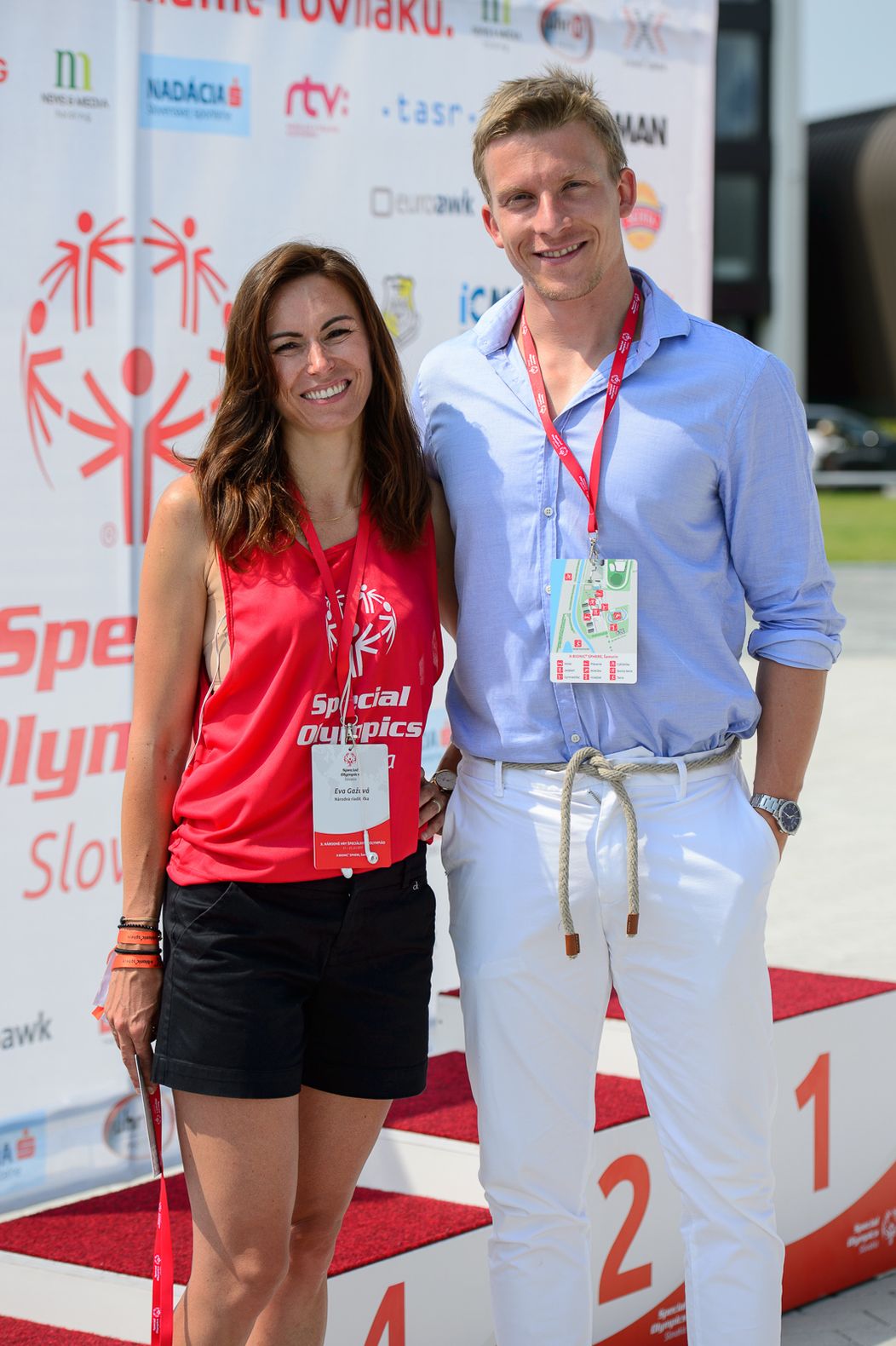 Juraj Bača s Národnou riaditeľkou Special Olympics Slovakia Evou Gažovou