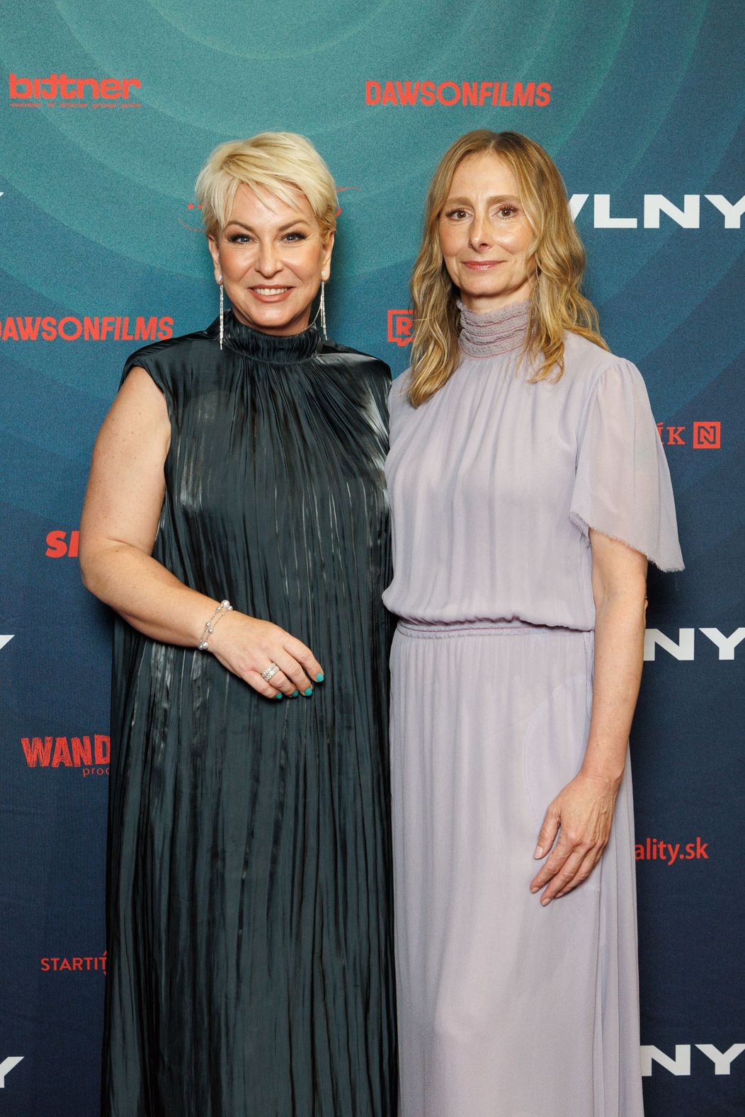 Slávnostná premiéra filmu Vlny