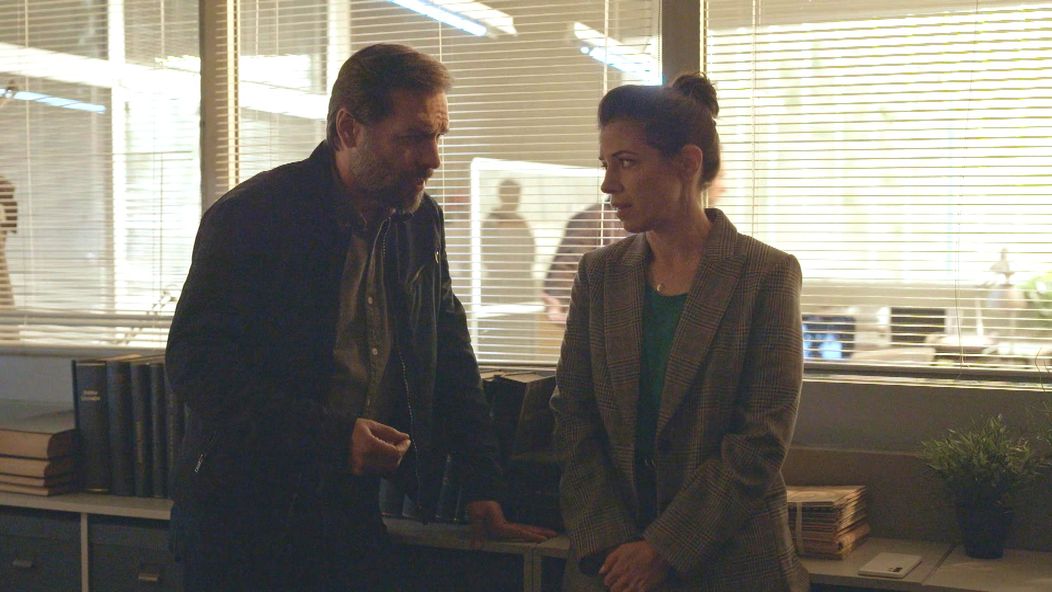 Nad Nikol (Táňa Pauhofová) sa začalo zmrákať. Na jej postupy si posvieti prísna vyšetrovateľka Soňa Vágnerová (Andrea Štefančíková).