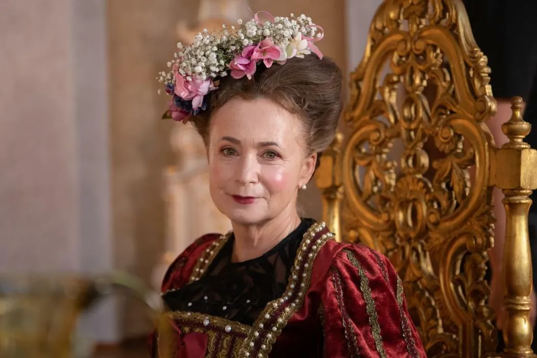 Princ mamáčik - Jana Nagyová ako kráľovná