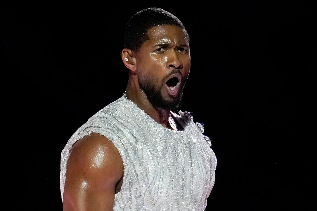 Usher ovládol Halftime Show