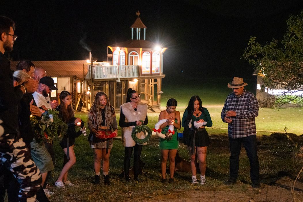 Pamiatka zosnulých - pietna spomienka na Farme