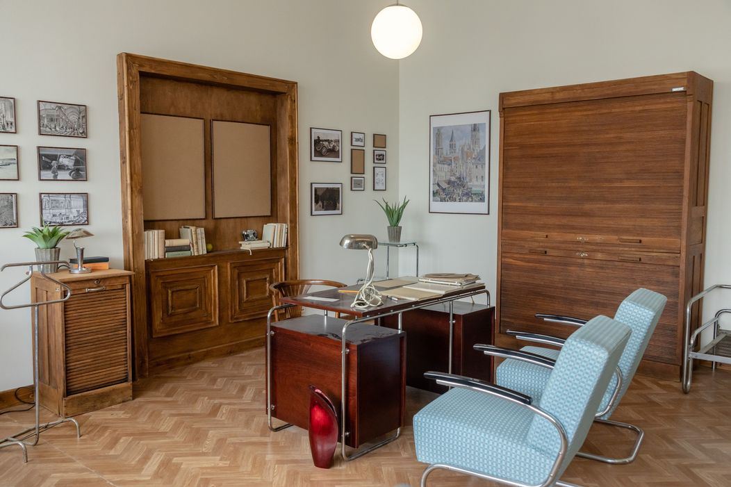 Dunaj k vašim službám - kancelária Rudolfa Kučeru