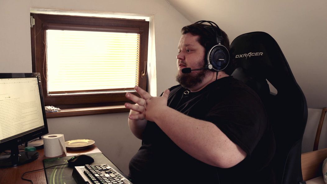 Ľubo je závislý od videohier