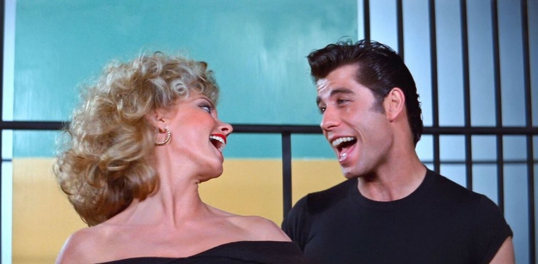 Olivia s Johnom Travoltom vo filme Pomáda