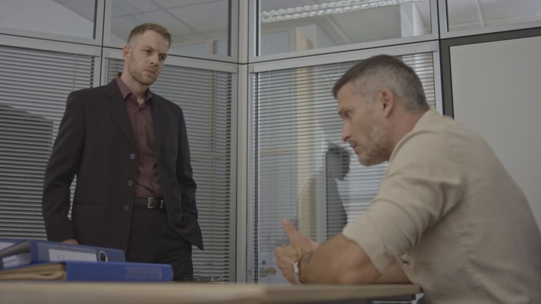 Andrej zistí, že ho Adela oklamala.