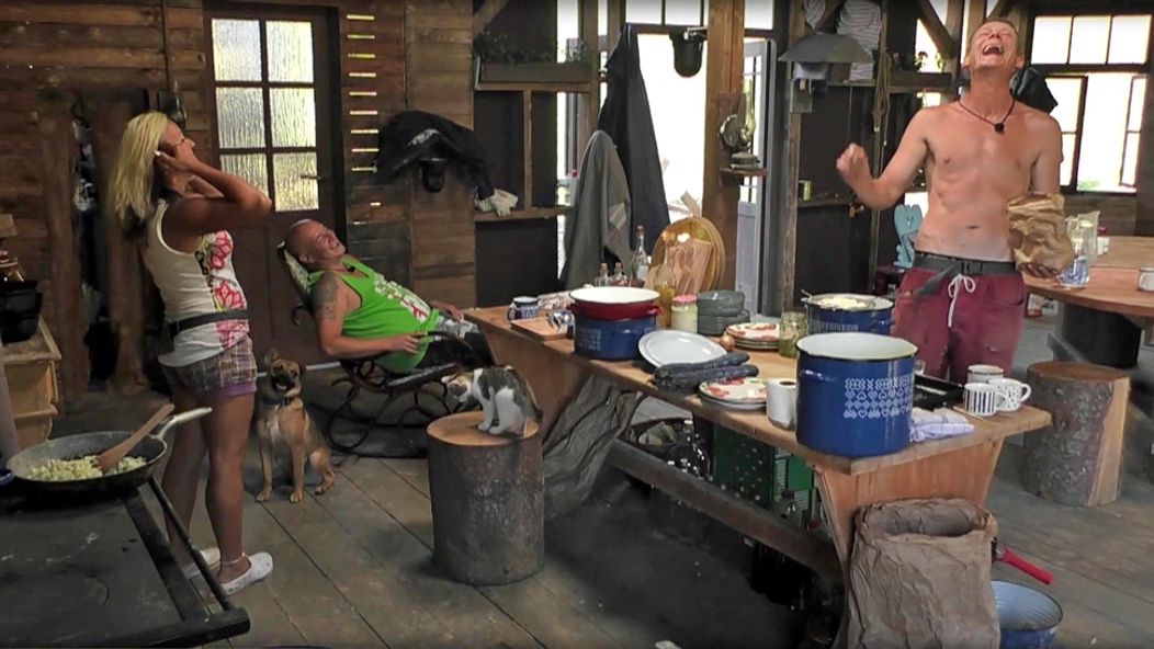 Roman chce oženiť Adama