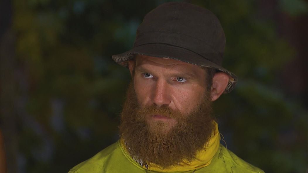 Pirát dostal na kmeňovke najviac hlasov. Pri výbere džbánu nemal šťastnú ruku a červená farba znamenala, že v šou končí.