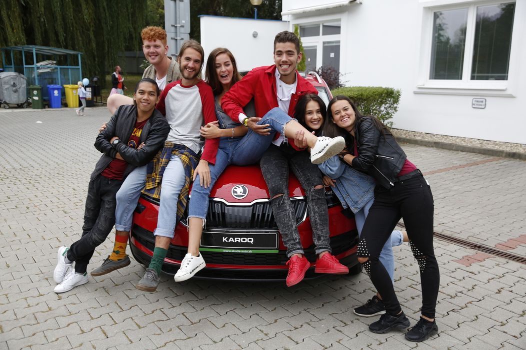 Koľko SuperStaristov sa zmestí do jedného auta? Takto sa ujali výzvy
